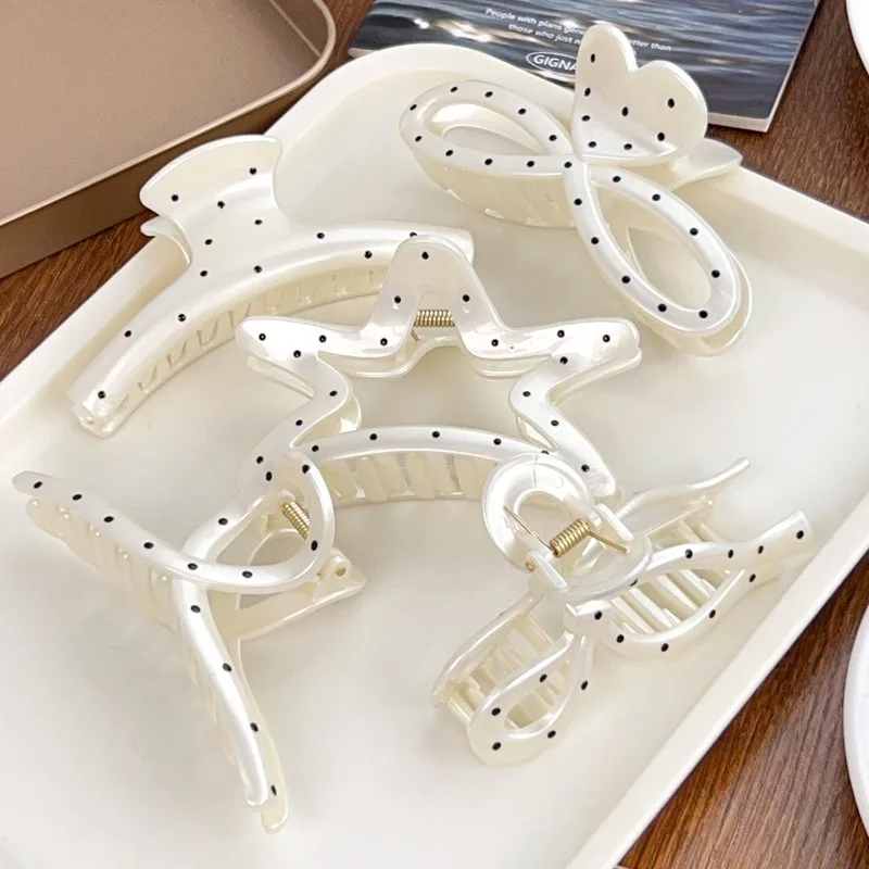 

1pcs Cute Dot Bow Hair Claw Women Adorable Playful Design Trendy Sweet Accessory Stylish Girls New Headwear Daily Casual Outfits