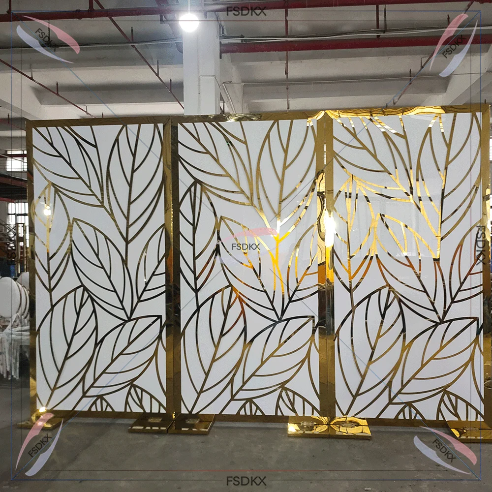 

Hot Selling Wedding Supplies Golden Metal Leaves Pattern Backdrop Stand Arch Hotel Decor For Wedding Event