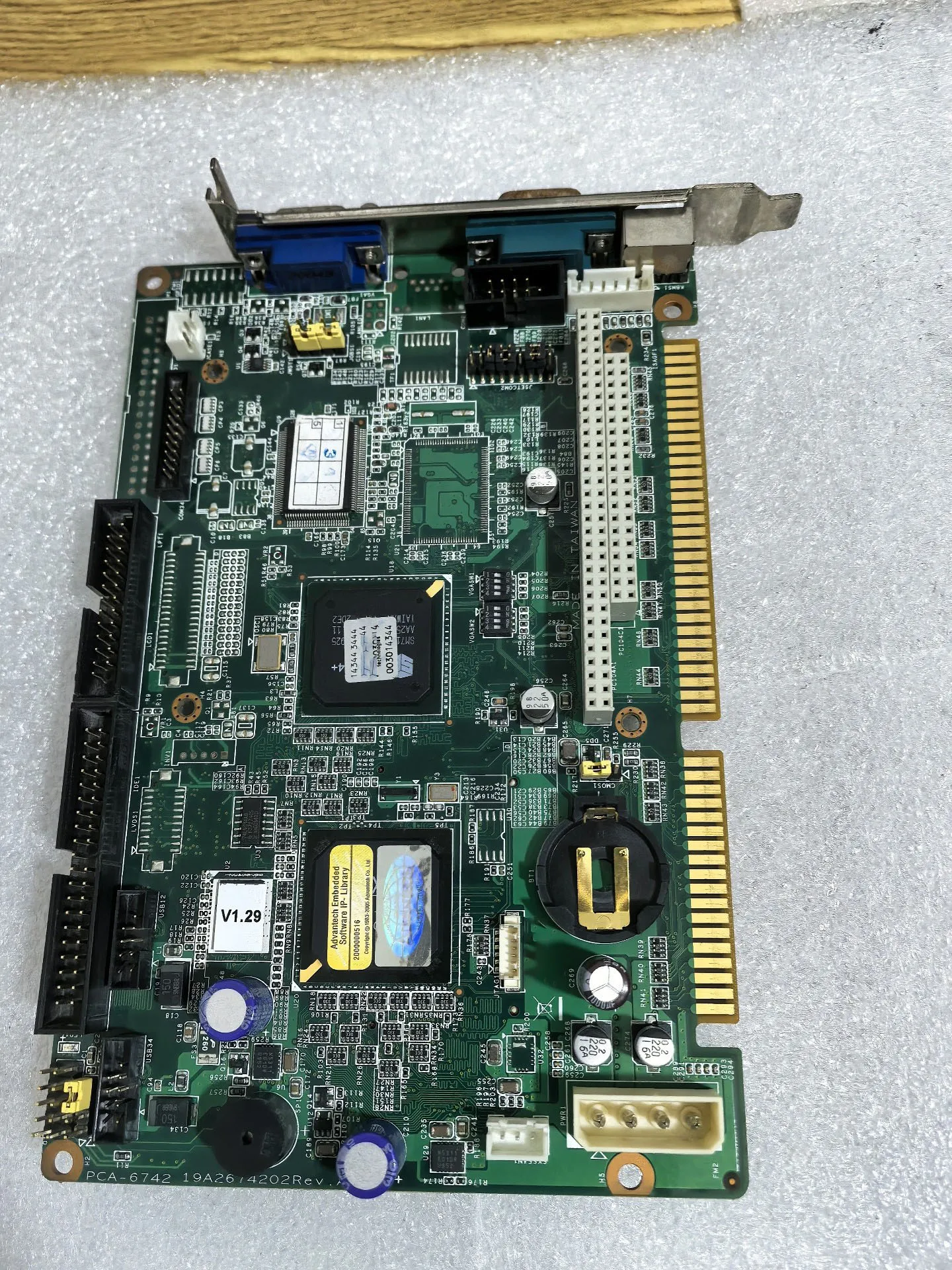 Pca-6742 PCA-6742LV PCA-6742 REV A1 الأصلي للوحة الأم للكمبيوتر الصناعي Advantech قبل الشحن اختبار مثالي Pca-6742