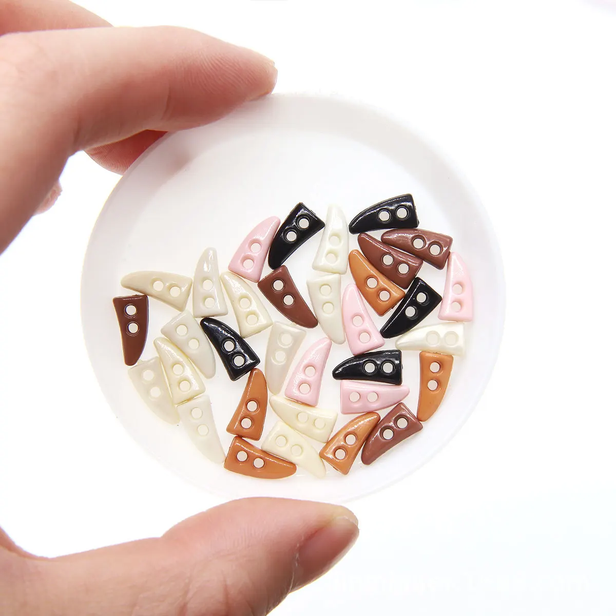 50PCS Mini Buttons 6/10mm Plastic Resin 2-hole Buttons for Doll Clothes Coat Accessories DIY Crafts Horn Buckle Sewing Decor