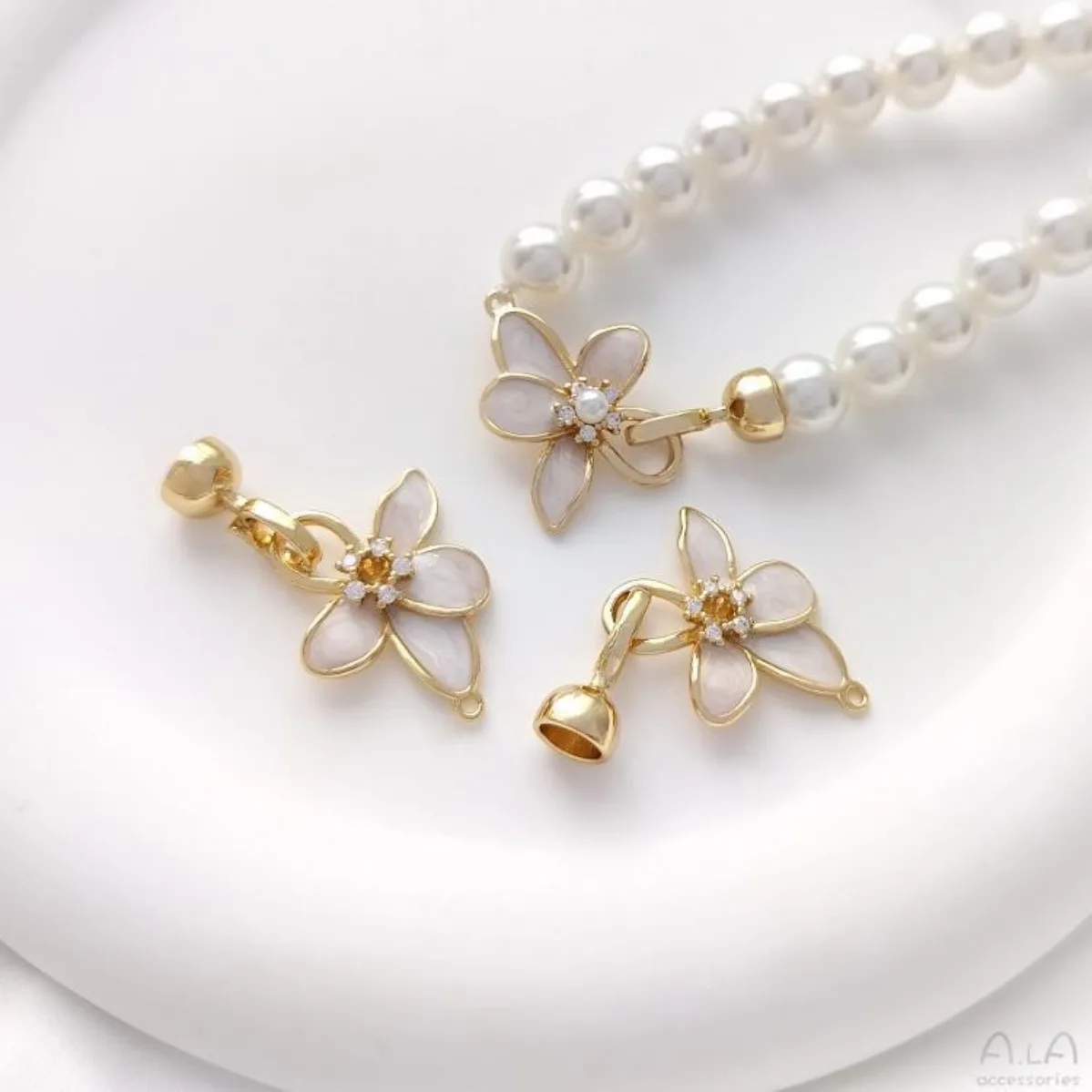 Brass 14K Gold Plated Enamel Flower CZ Pearl Toggle Clasp Dual Use End Pendant Necklace Connector Accessories