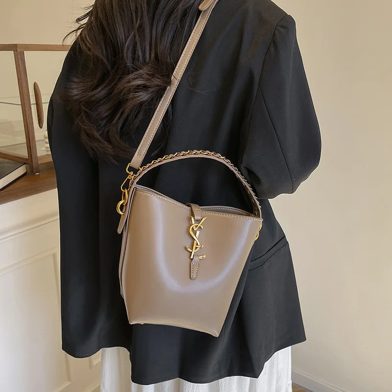 2025 Luxury Bucket Bag for Women, Premium Tote & Crossbody Bag, Minimalist Designer Purse, Chic Commuter Bag