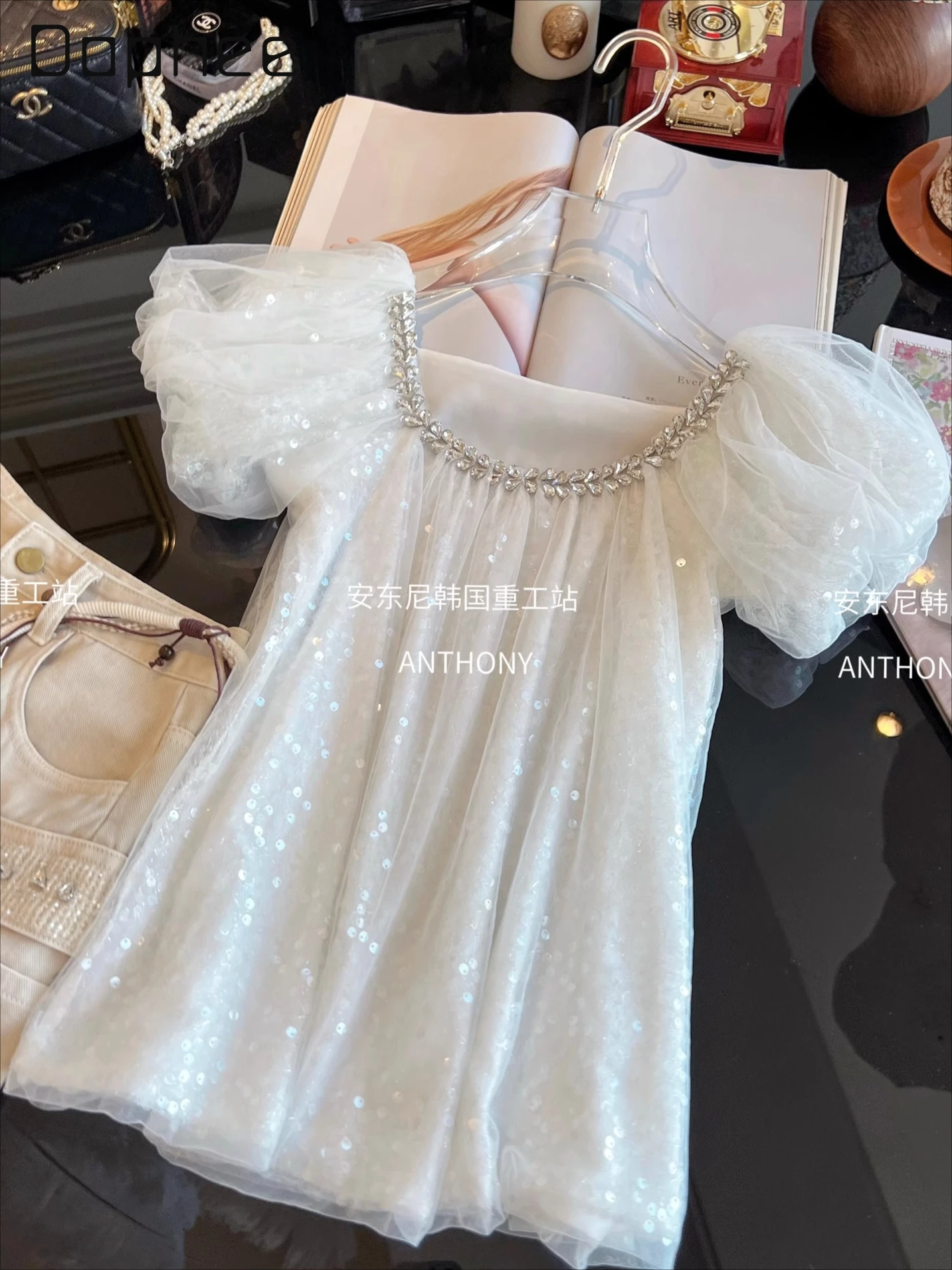 

2025 Summer Heavy Industry Diamond Sequined Bubble Sleeve Shirt Women Gentle Ladies Sweet Temperament Loose White Mesh Shirt