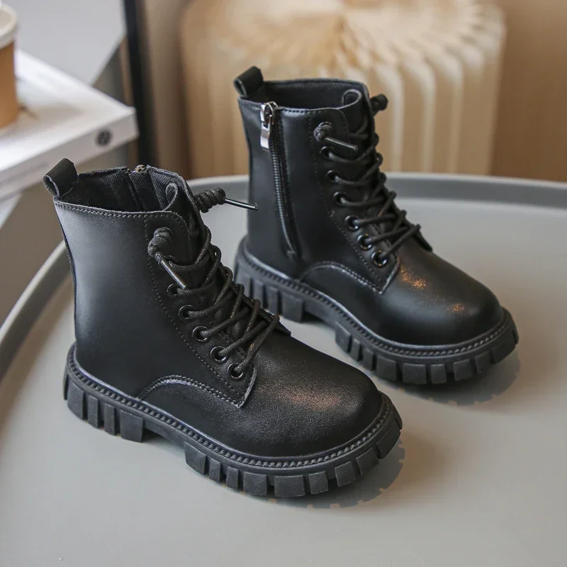 חצי מגף שחור