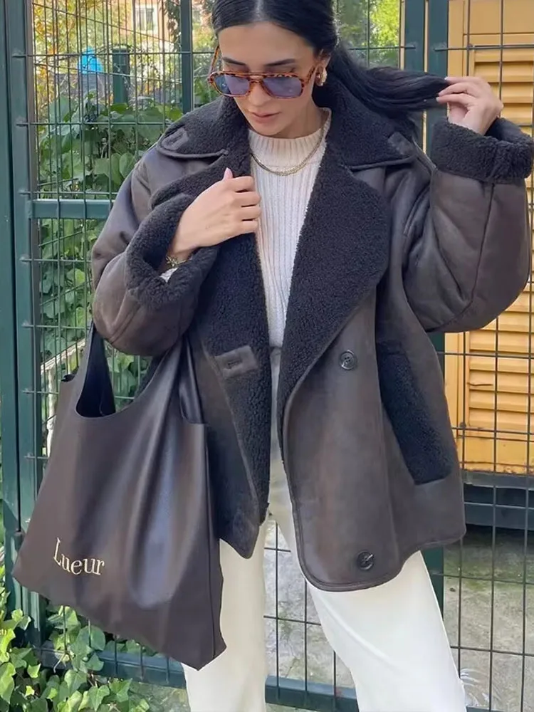 سترة نسائية شتوية موضة 2024 باللون البني سترة كلاسيكية غير رسمية من الصوف الصلب بأكمام طويلة معطف نسائي عتيق بطية صدر السترة