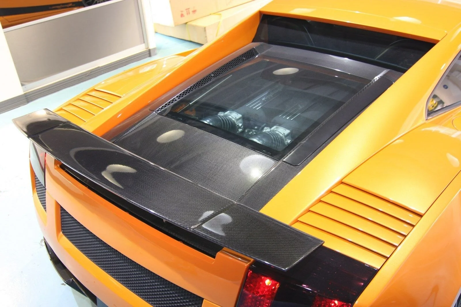 

High Glossy V Style Dry Carbon Fiber Spoiler Wing forLamborghini Huracan Lp610 Lp580 Gallardo Car Spoiler