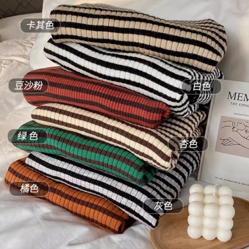 เสื้อไหมพรมคอเต่าลายทางสำหรับผู้หญิง สไตล์สปริง/ออทั่ม แขนยาว ทรงเข้ารูป ยืดหยุ่นได้