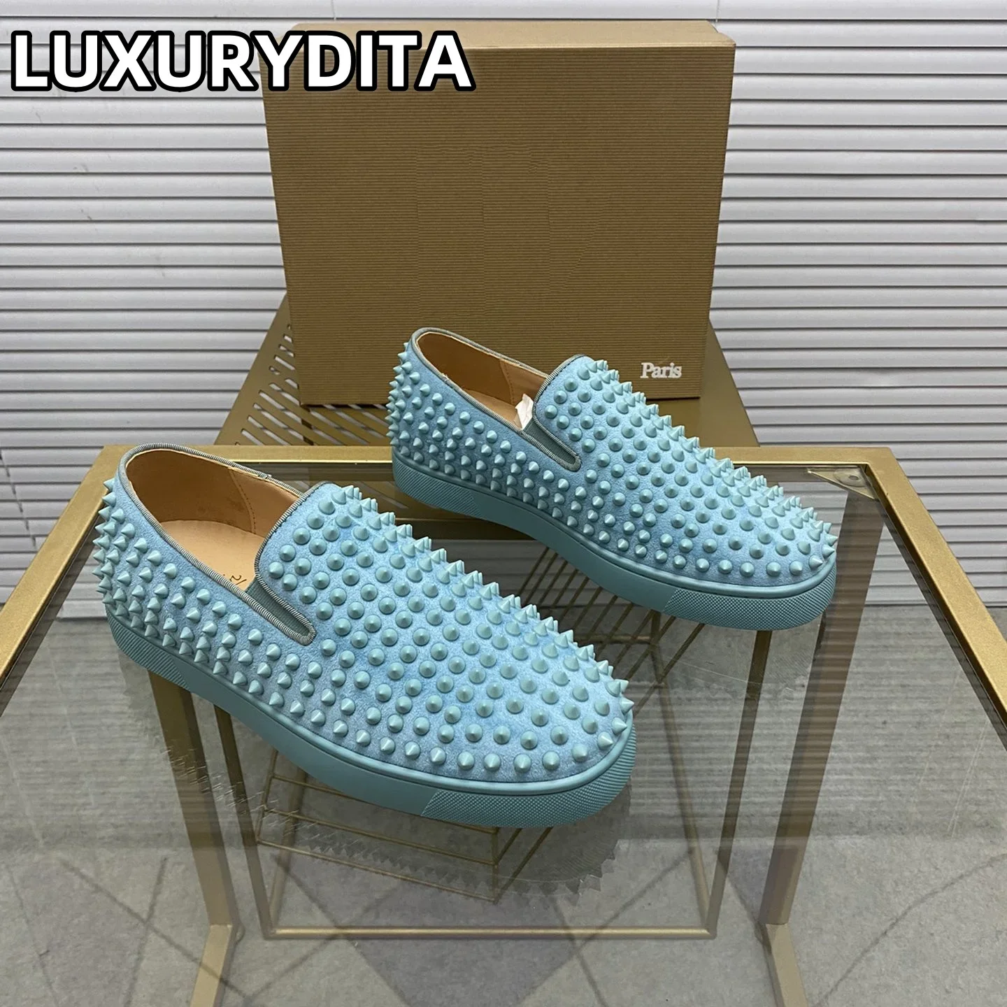 

Top Quality Womens Trendy Casual Tennis Shoes Luxury Mens Real Leather Sneakers 35-48 Designr Rivet Red Soled Lovers Shoes M0148