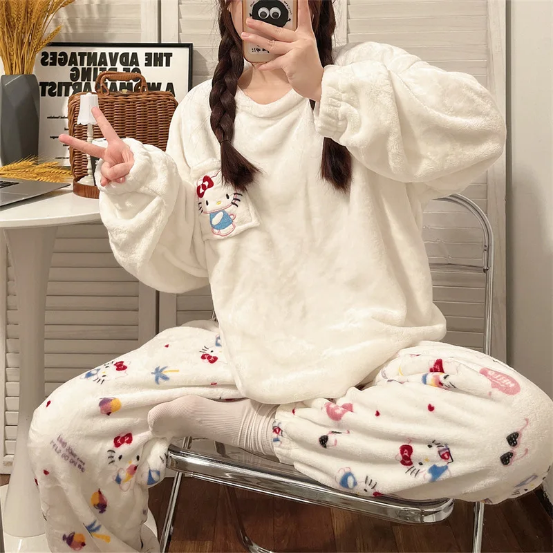 Kawaii سينامورول أفخم منامة أنيمي كيتي القط الكرتون كورومي مريحة Pochacco لطيف فتاة الفانيلا ملابس المنزل