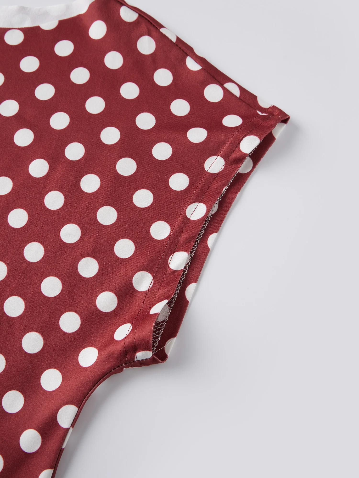 Damska bluzka z kwiatowym wzorem, odkryte ramiona, modne falbanki na rękawach, luźny krój, letni top, codzienna koszula, odzież plażowa, ubranie na wakacje.