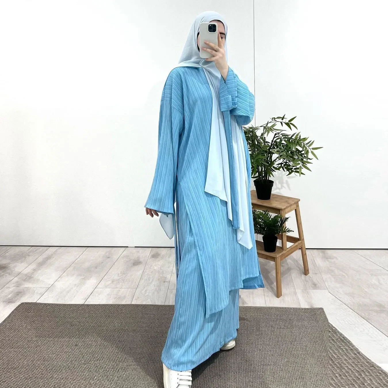 

Arab Muslim Women Modest Dress 2024 New Mid Length Long Sleeve Wrinkled Pleated Robe Tops and Skirt Set Islam Abaya Robe