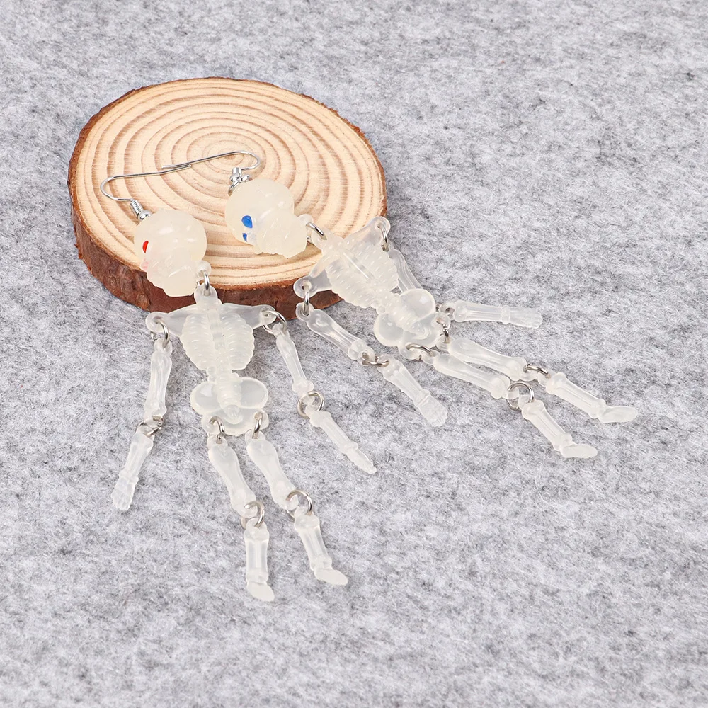 Fashion Halloween Resin Earrings Exaggerate Ghost Head Glow Skeleton Head Joint Skeleton Creative Earrings Wholesale