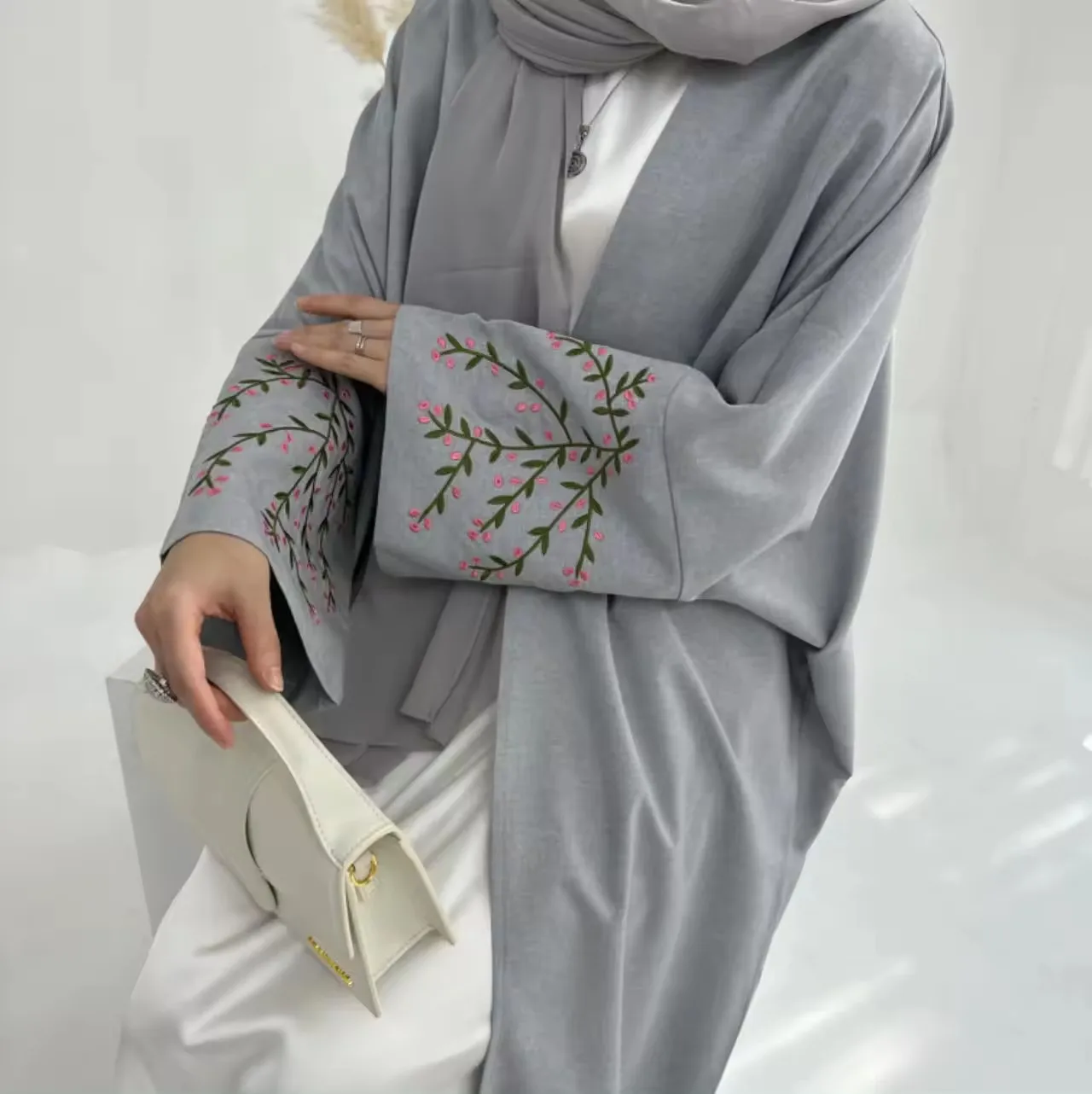 2024 Fashion Embroidery Kimono Oversized Muslim Robe Syari Female Full Length Muslim Outerwear Worldship Service Abaya Cardigan