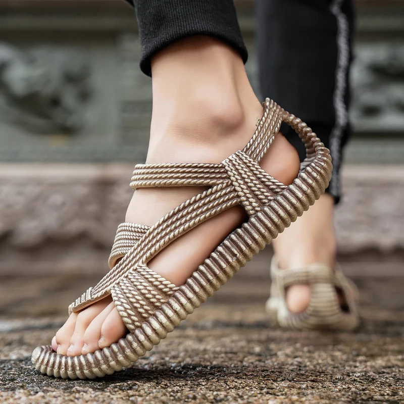 A Pair of New Summer Fashion Flip-Flops, Fashionable and Personalized Men's Shoes, Breathable Sandals for Outer Wear image 2