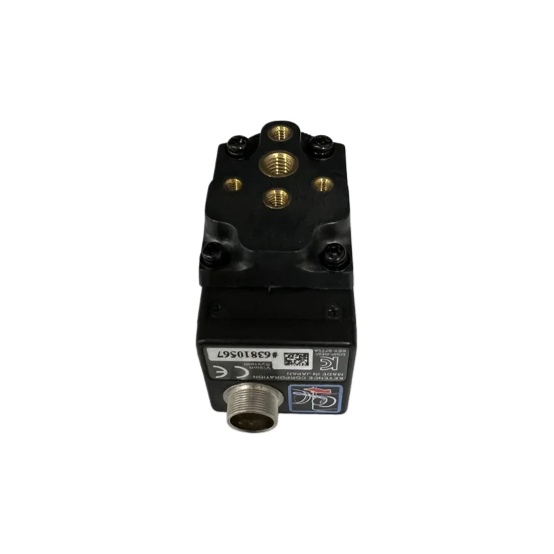2026 KEYENCE CV-200M CV-200C CV-S200CH CV-H100C CV-S200CU 2 Megapixel Black and White Camera Used for Misalignment Detection in