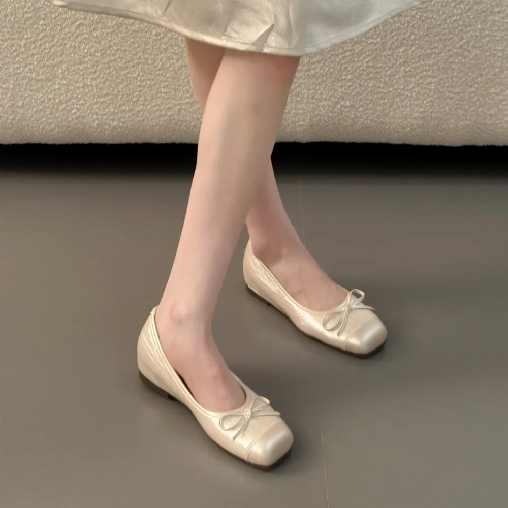 Flat Shoes for Women Spring and Autumn 2026 New Square Toe Bow Shallow Square Solid Color Large Size  Loafers Ladies Shoes
