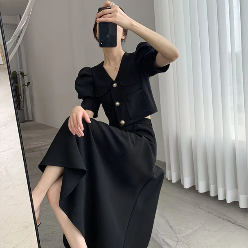 オフィスレディー向けフォーマルな機会の服装トレンド2025 シックでエレガントなサマーファッション 韓国風 ツーピーススカートセット レディース
