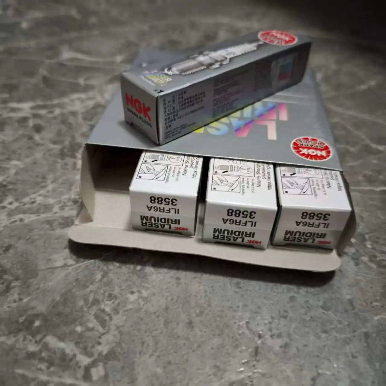 

4/6 шт. свечи зажигания NGK 3588 ILFR6A для MERCEDES C180 C200 C230 CLK200 CLS55 E200 E55 W463 W220 C215 R230 W211 W212 S204 W204 W203