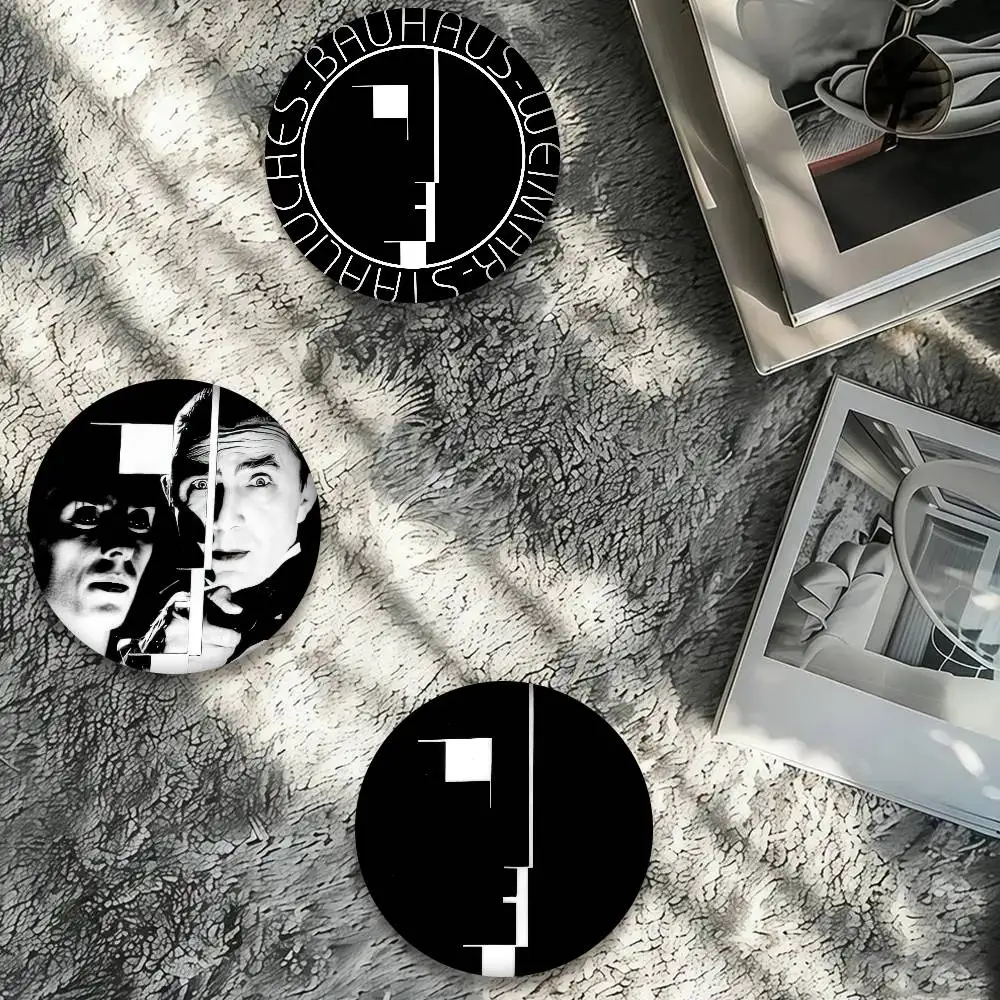 Bauhaus Bela Lugosi's Dead Anime Button Pin, handgefertigte Brosche für Kleidung, Cartoon-Abzeichen, Rucksack-Dekoration, Schmuckzubehör