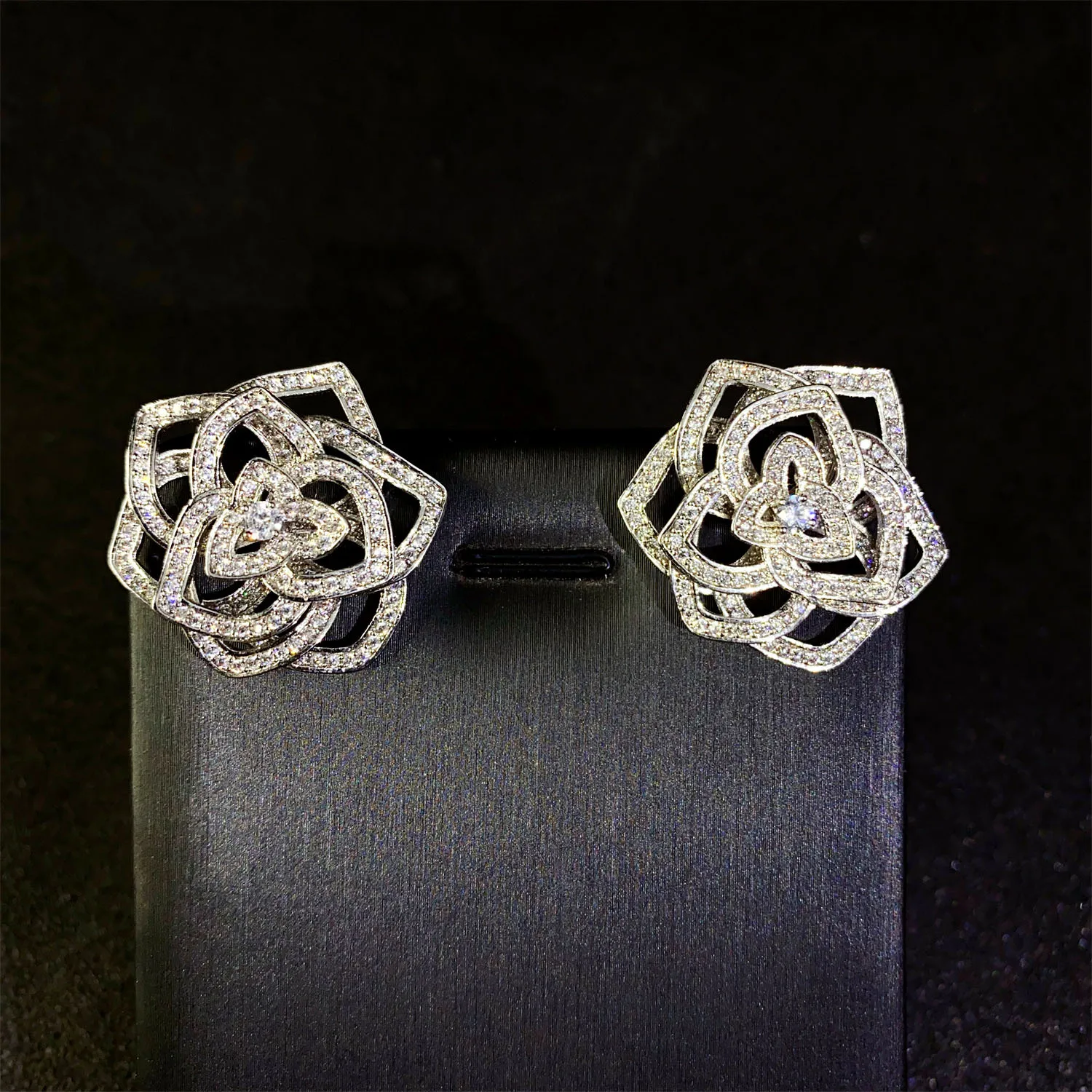 HIBRIDE Fine Rose Flower Stud Earrings Necklace Pendant Daily Dating Dress Hundred Zirconia Accessories Engagement Party S-511