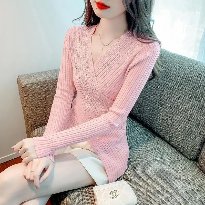 2024 Women\'s Autumn New Splicing Head V-neck Hot Diamond Irregular Fashion Style Solid Color Slim Long Sleeved Knitted Sweater