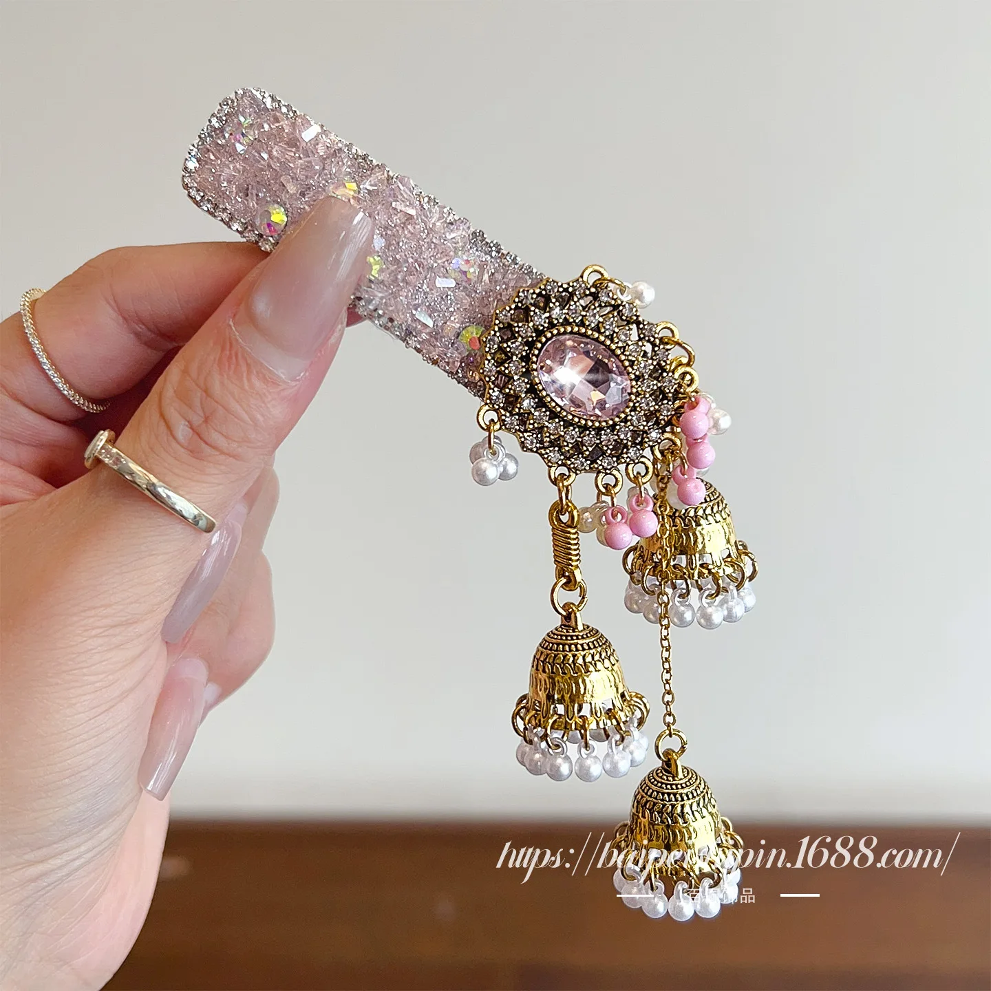 

1 шт. Тяжелая заколка-клипса с кристаллами и стразами в виде колокольчика, этническая винтажная заколка для боковых прядей и челки для женщин, оптом