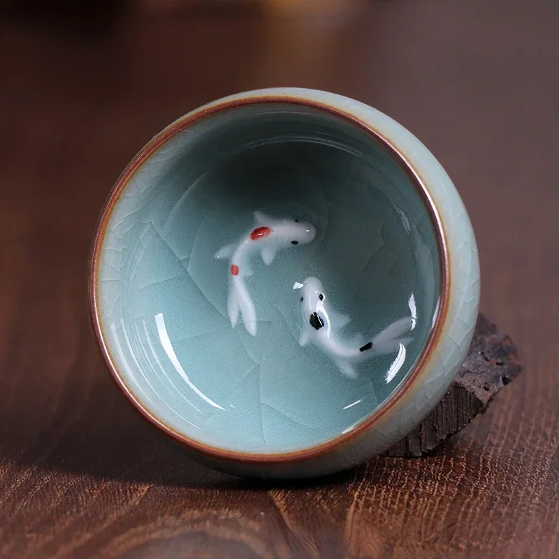 Longquan Celadon اليدوية فرقعة الصقيل فنجان الشاي 60 مللي تصميم الأسماك الذهبية الصينية طقم شاي الكونغفو كوب بورسلين