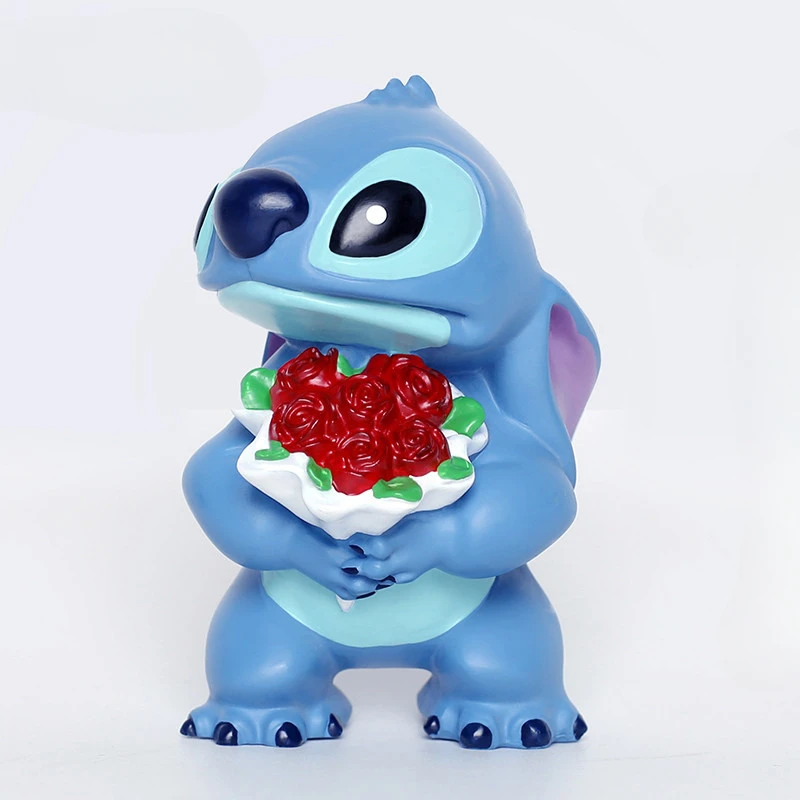 Periferiche Disney Figure Stitch bambole simpatico cartone animato di alto valore modelli di bambole regali di compleanno per ragazzi e ragazze ornamenti per il desktop