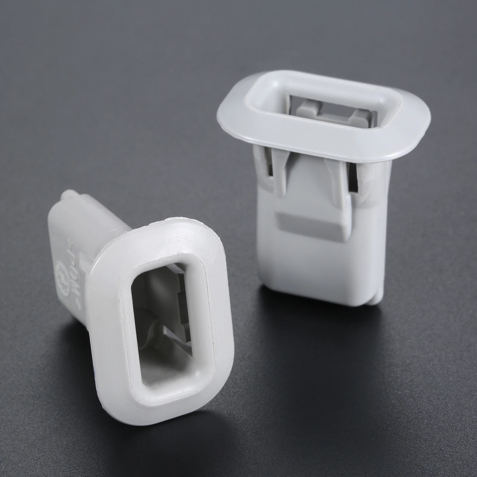 2 Pcs Car Rear Seat Plastic Fastener Clip For Mercedes Benz E200 E240 E260 E280 E320 E430 C180 C200 GLK300 W212 GLA 200 300 220