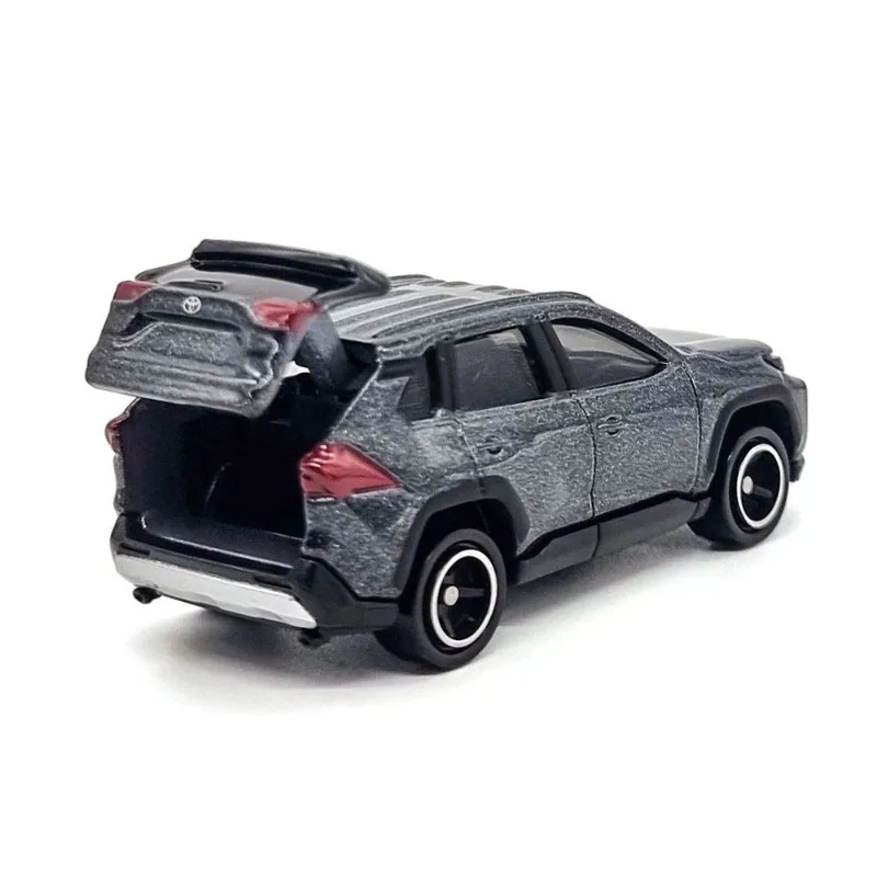 TAKARA TOMY Toyota RAV4 รถรุ่นของเล่นหล่อขึ้นรูปสีแดงกล่องสีขาวของขวัญสำหรับชายเดือนสิงหาคมใหม่