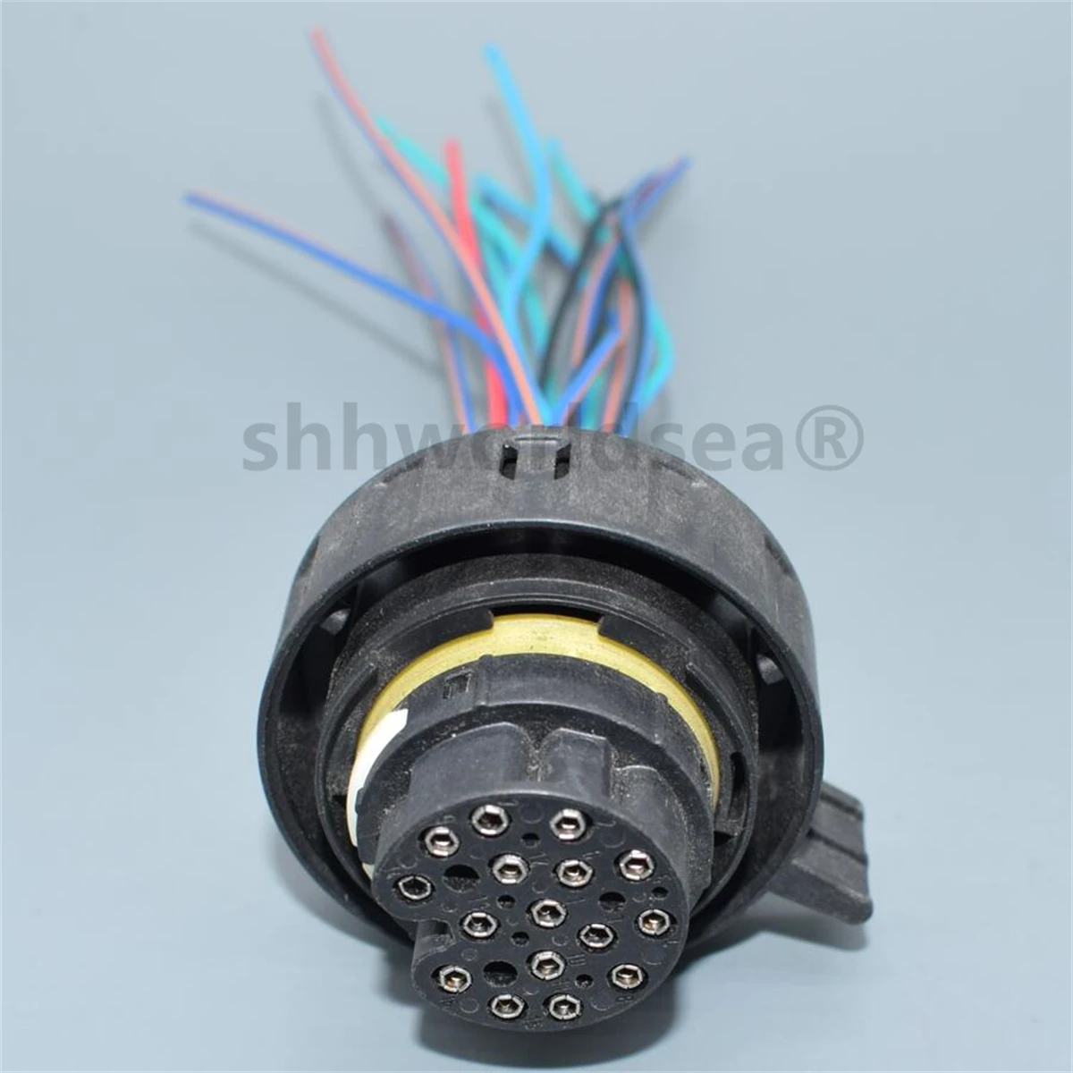 Conector Caja Cambios 0B5 16 Pines para Audi - close-up view