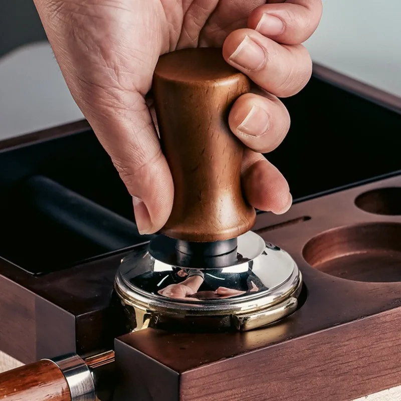 51mm 53mm 58mm Buche Holz Espresso Kaffee Tamper Interne Feder Ausgewogene Kraft Kaffee Hammer Edelstahl Basis barista Werkzeuge