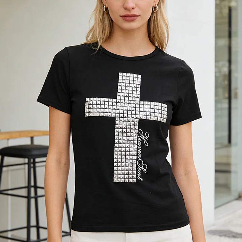 Frühlingsneues modisches Street-Rock-Style-T-Shirt mit personalisiertem Design, kurzem Arm, schmaler Passform, tailliertem Schnitt und vielseitigem Diamant-Kreuz-Motiv.