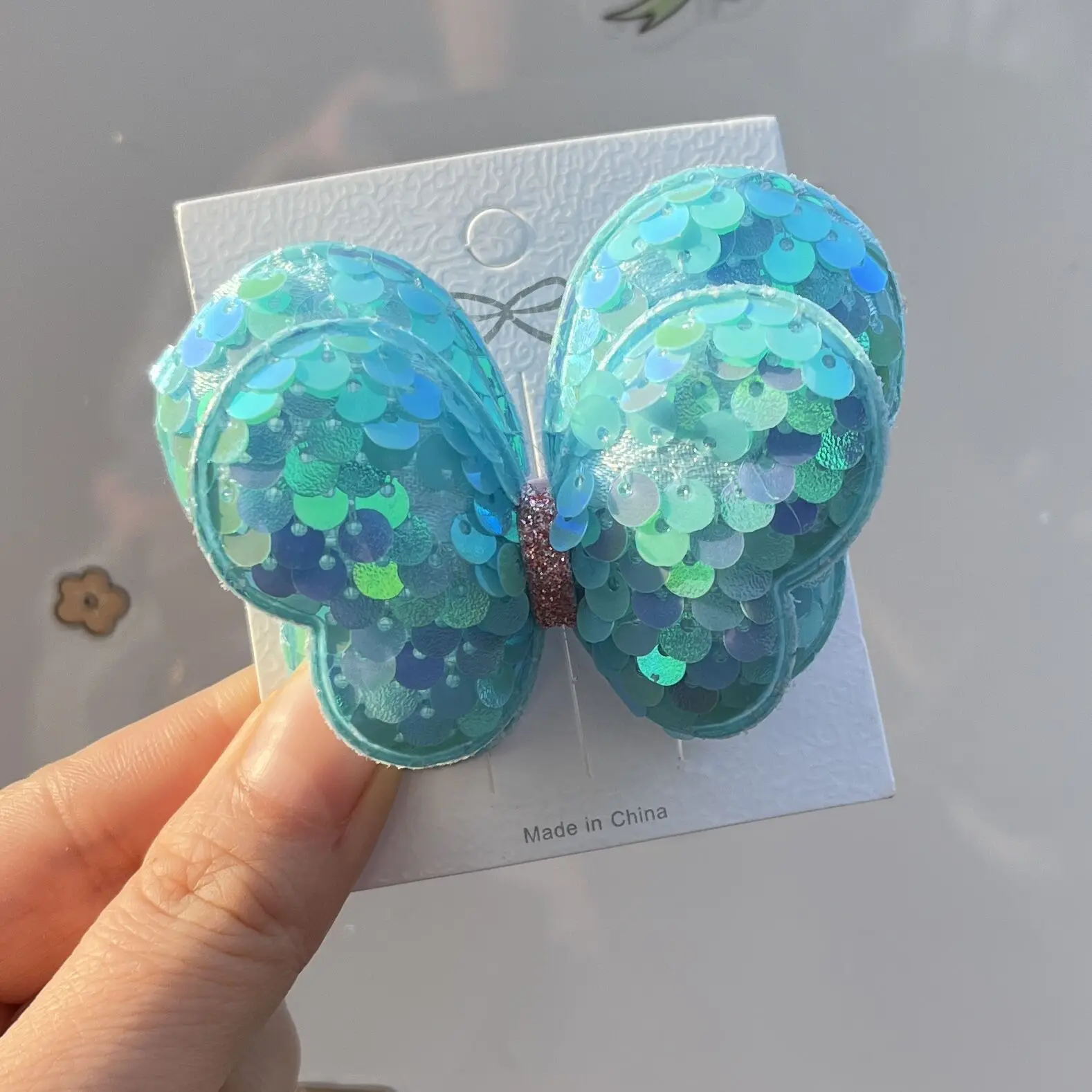 

Модные аксессуары для волос для детей, разноцветные блестки, милые, нежные на волосах, очаровательная тема принцессы для повседневной игровой вечеринки