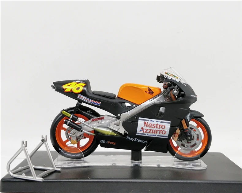 LEO 1:18 NSR 500 test Valencia 2000 Nr.46 Model Racing Motorcycle