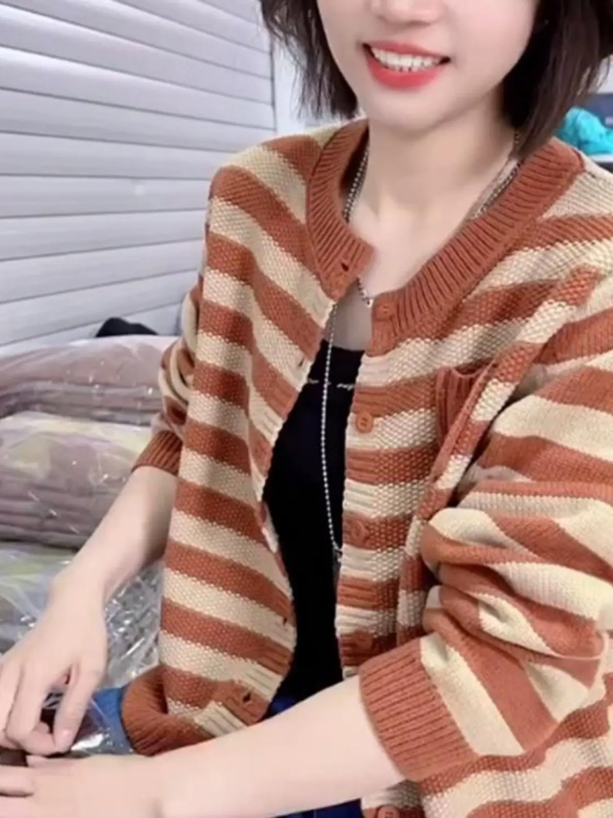 

Retro Striped Knitwear Loose Long Sve round Ne Commute Single Button Open Cardigan Color Blo Women's Faion Wool Blend