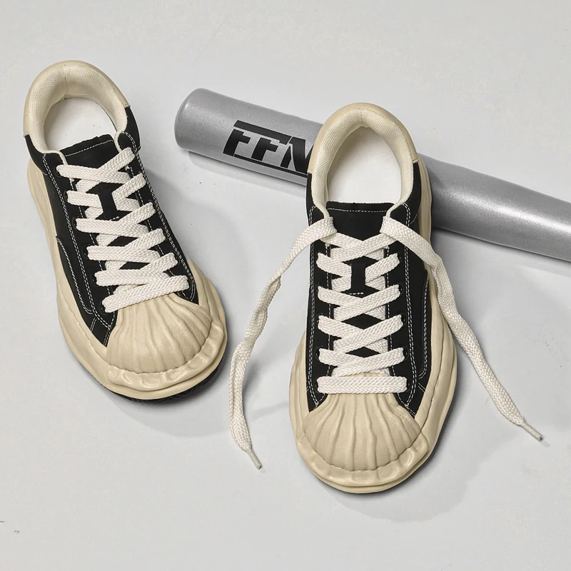 

New Men's Casual Sports Shoes with Niche Design Plus Size Invisible Height Increasing Shoes, Couple's Shoes with Elegant Lace Up