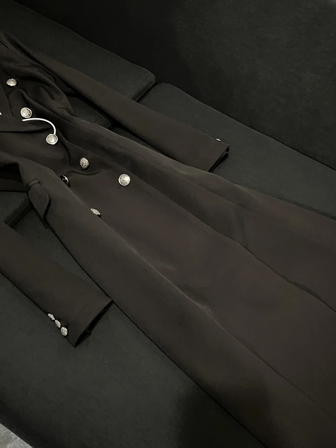 

Женское длинное пальто, зима 2025 года, новинка Sle, корейская версия, элегантная верхняя одежда, костюм Ele Long Sve, чистый цвет, другой материал 00