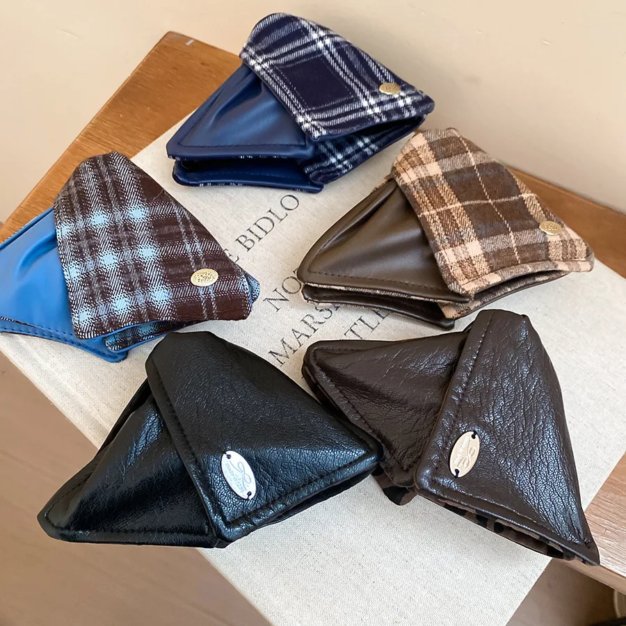 

Acrylic Leather Mesh Triangle Hair Clip Casual and Stylish Shark Clip Design Fashionable Hair Accessory for Girls