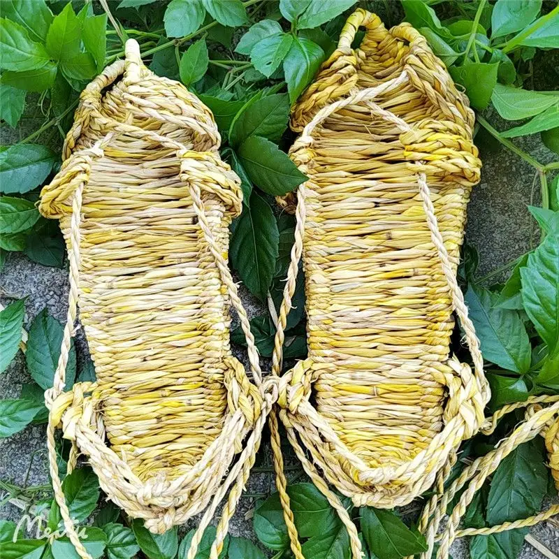 Pure handmade straw shoes boys and girls summer traditional with natural rattan grass woven sandals retro casual slippers