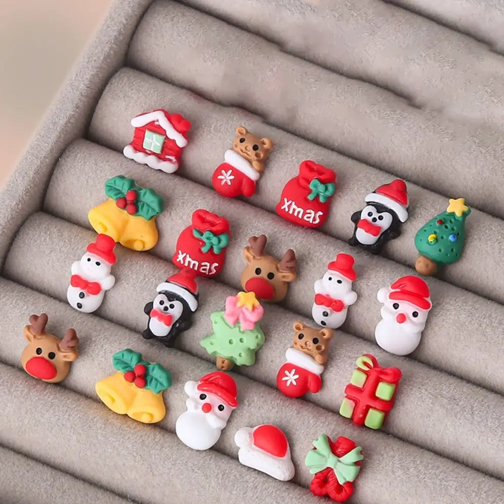 20 stks Cartoon Kerst Nail Art Decoratie Kerstboom Kerstman Nail Art Accessoires Lichtgevende Hars Nail Art Ornament