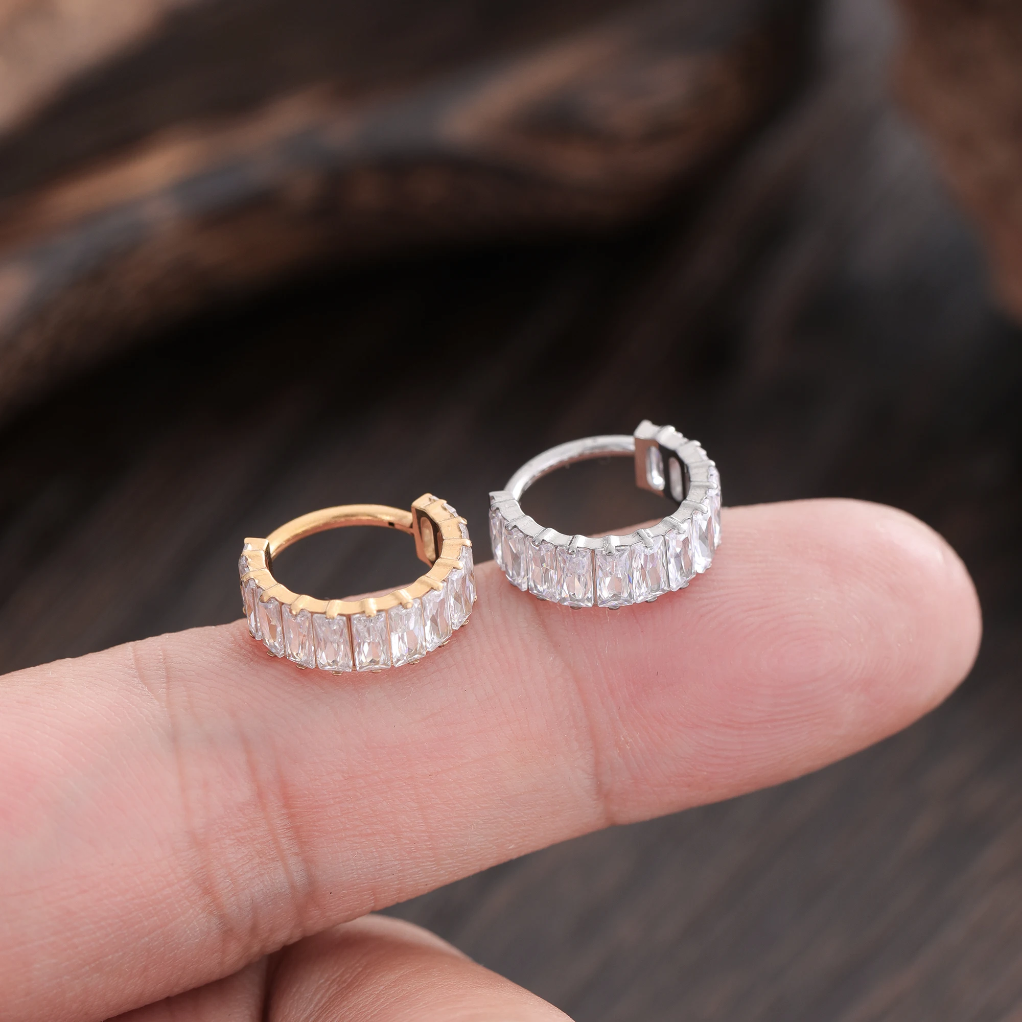 Luxury ASTM F136 Titanium Body Jewelry16G Earrings 5A Zircon Stones Nose Piercing Clicked Ear Cartilage Helix Tragus Piercing