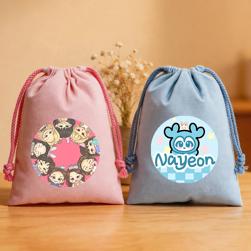Women Bags Collection - กระเป๋าเก็บของซีรีส์ Twices น่ารักสำหรับผู้หญิง กระเป๋าเชือกรูด ลายวง Kpop