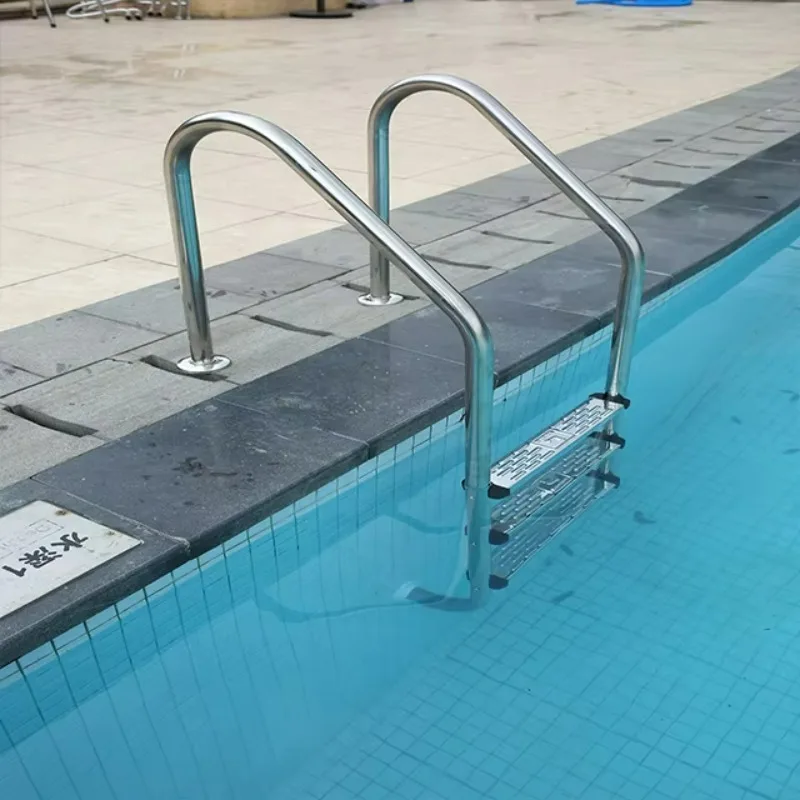 

3 Step Stainless Steel Swimming Pool Ladder Built With Integrated Handrail, Practical Access Tool For Outdoor Pool Layout