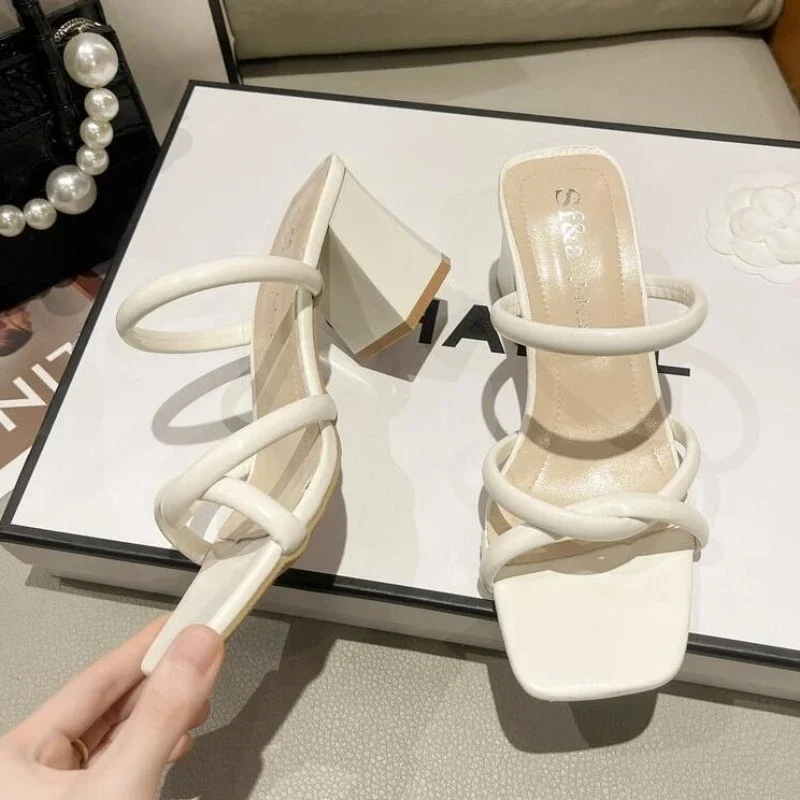 2024 Nieuwe Designer Zomer Pumps Slippers Sandalen Schoenen Vrouwen Hoge Hakken Vierkante Neus Sandaal Dame Schoenen Hakken Vrouwen