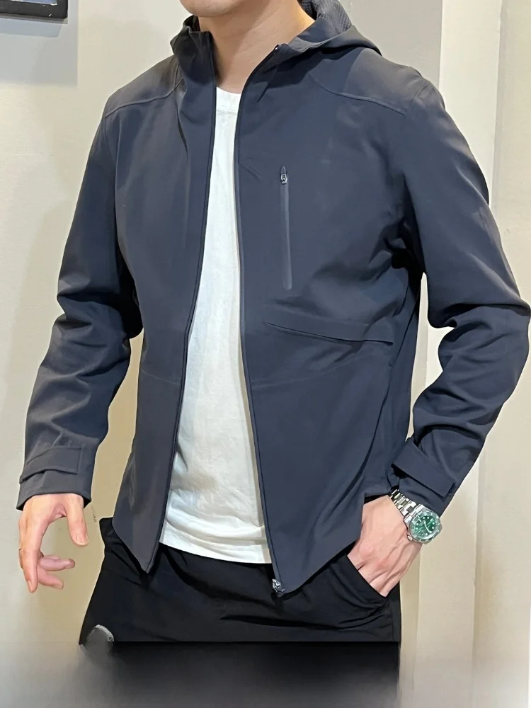 

Высококачественная полностью наклеенная водонепроницаемая дышащая мягкая уличная куртка для путешествий, молодежная весенне-летняя подставка на молнии...