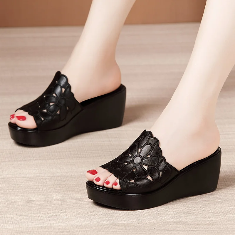 

Large Size 32-43 Wedges Heel Sandals Women Summer Platform Hollow Flower Sandals Comfortable Open Toe Black Shoes Female