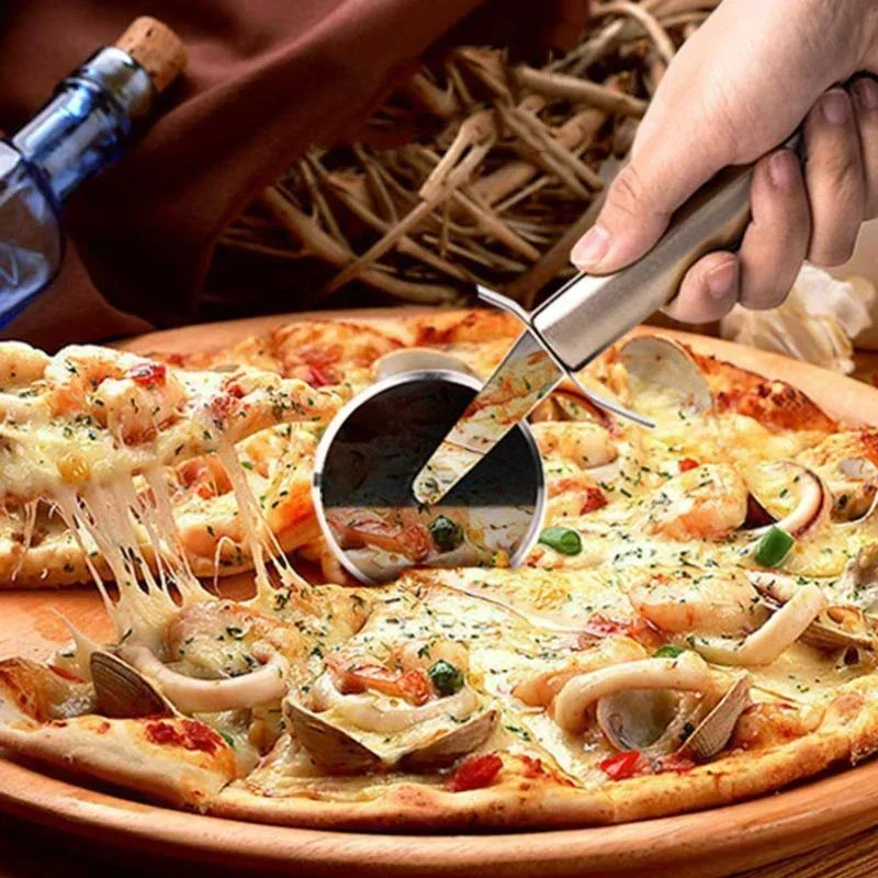 A Variety Of Stainless Steel Roller Pizza Knives For Home Use Quick Cutting Tools For Baking Pancakes And Pastries