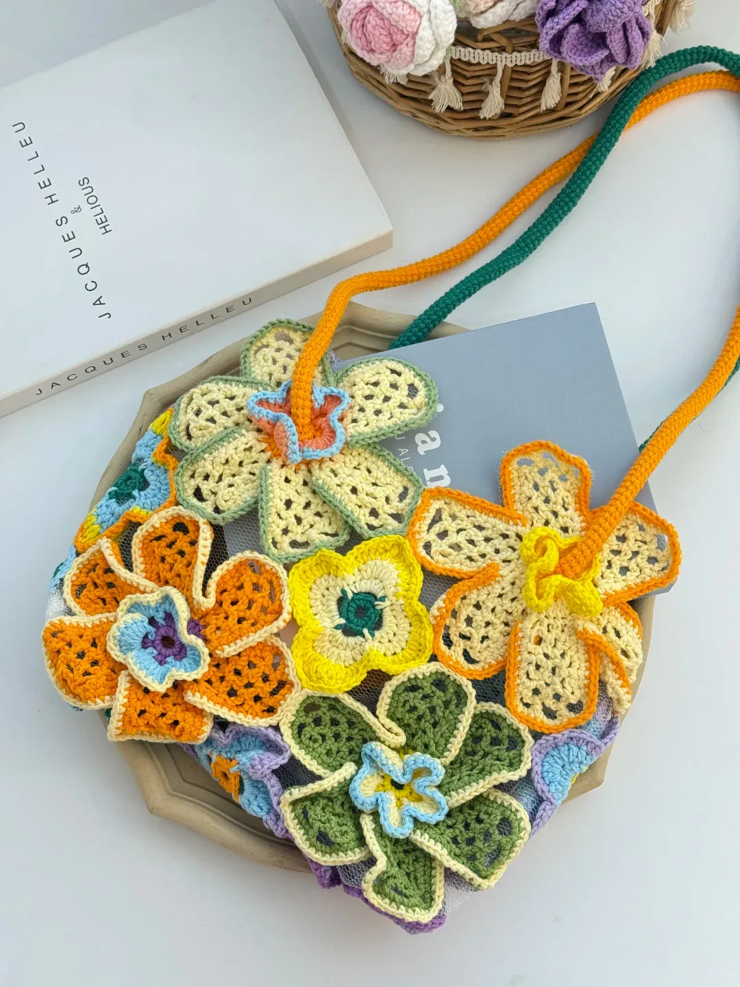 Dopamine flower bag hand woven hollow out shoulder bag summer travel Lightweight and portable hook knitted DIY material bag gift