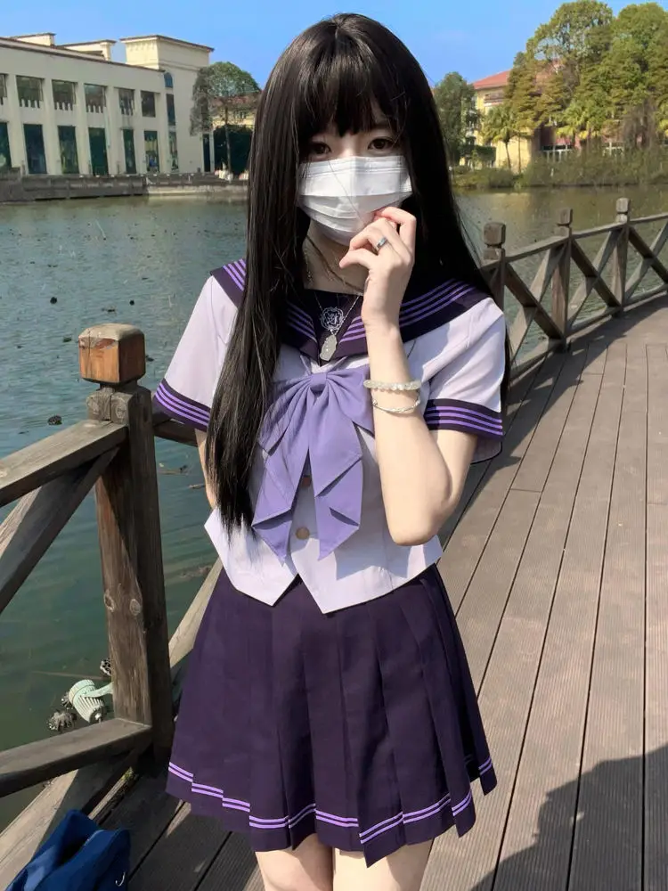 

The short-sleeved embroidered feng shui hand-worn suit for the Japanese school girls in the Iyama jk uniform